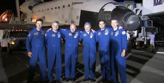 endeavour_crew2